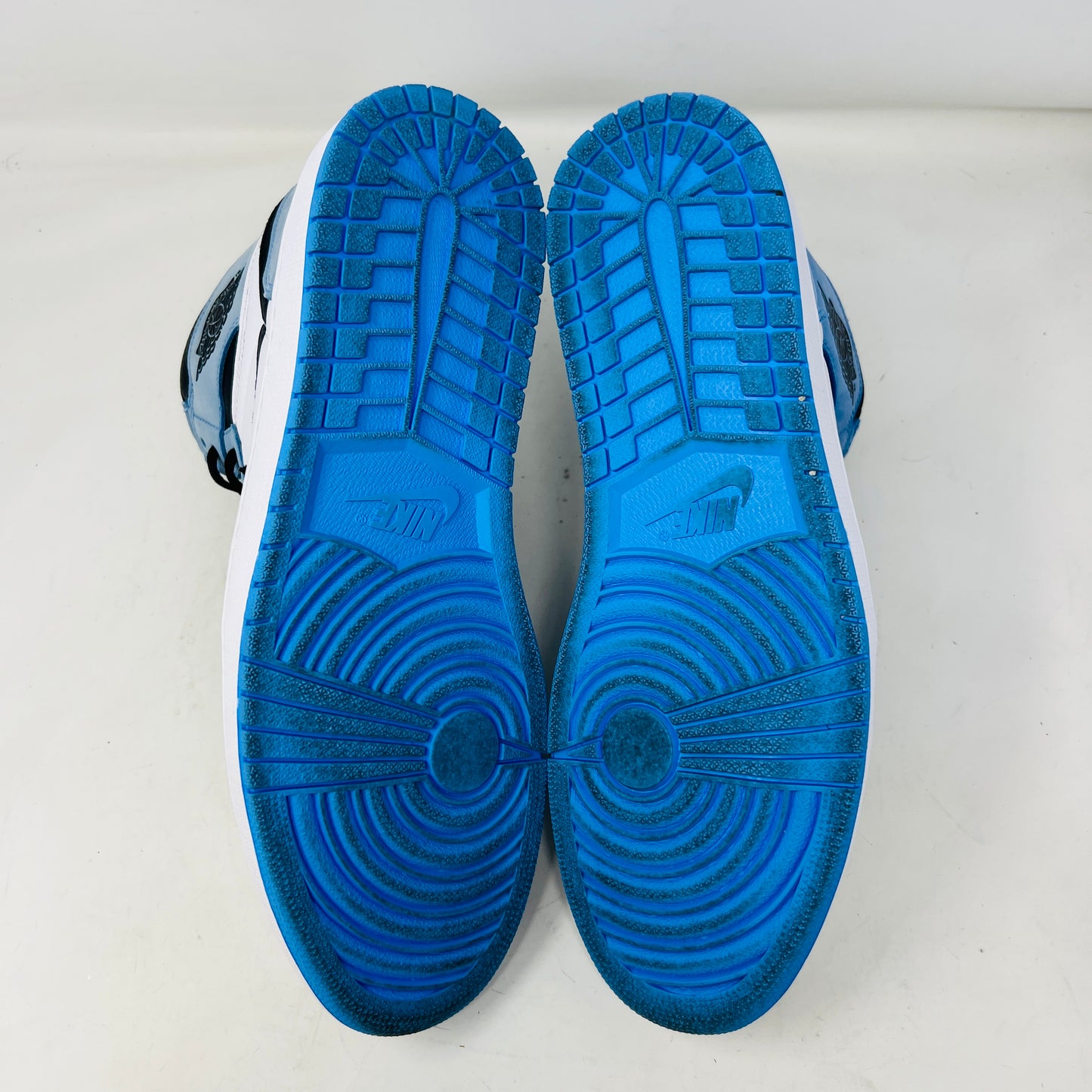 Jordan 1 Retro High OG University Blue