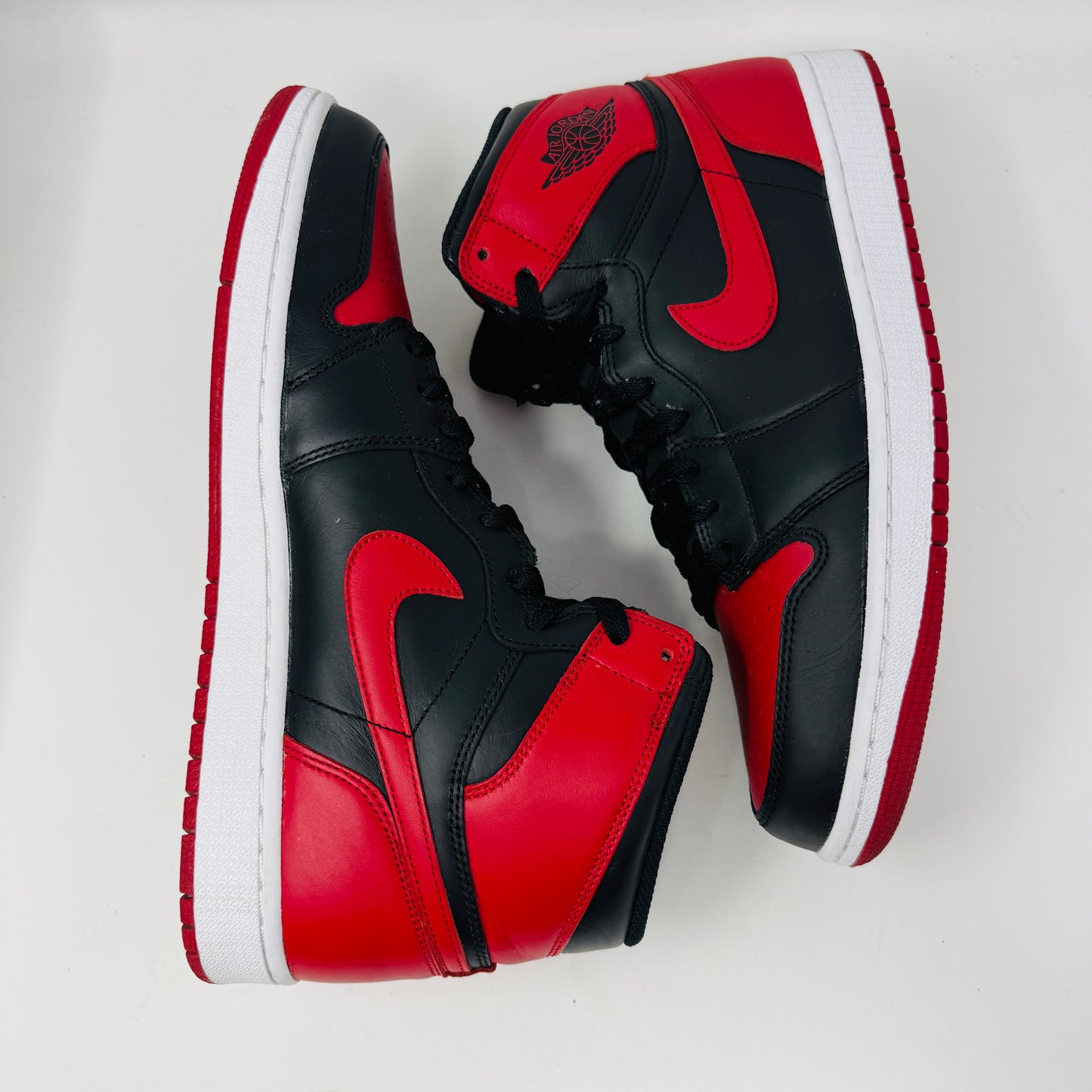 Jordan 1 Retro Bred (2013)