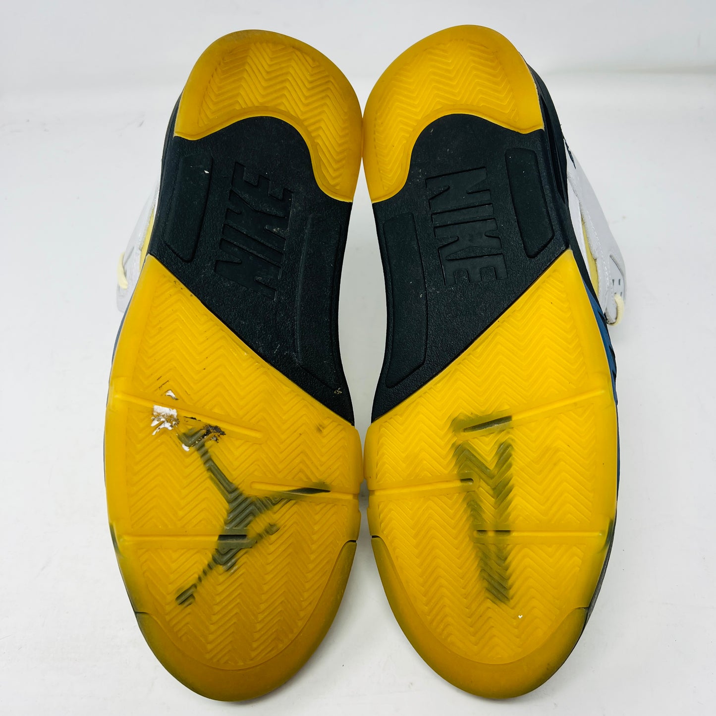 Jordan 5 Retro A Ma Maniére Dawn (Women's)