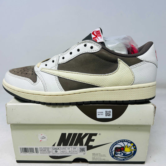 Jordan 1 Retro Low OG SP Travis Scott Reverse Mocha sneaker on Nike box with clean uppers and minimal wear