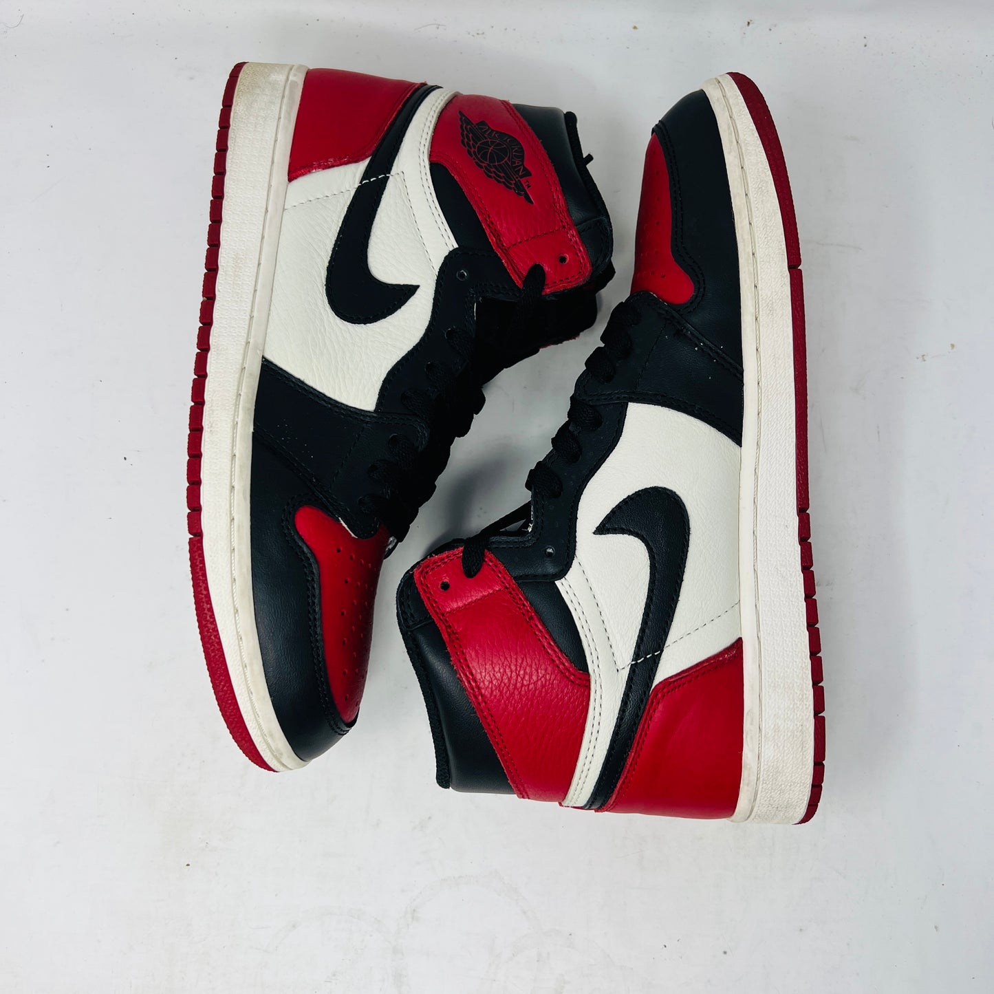 Jordan 1 Retro High Bred Toe