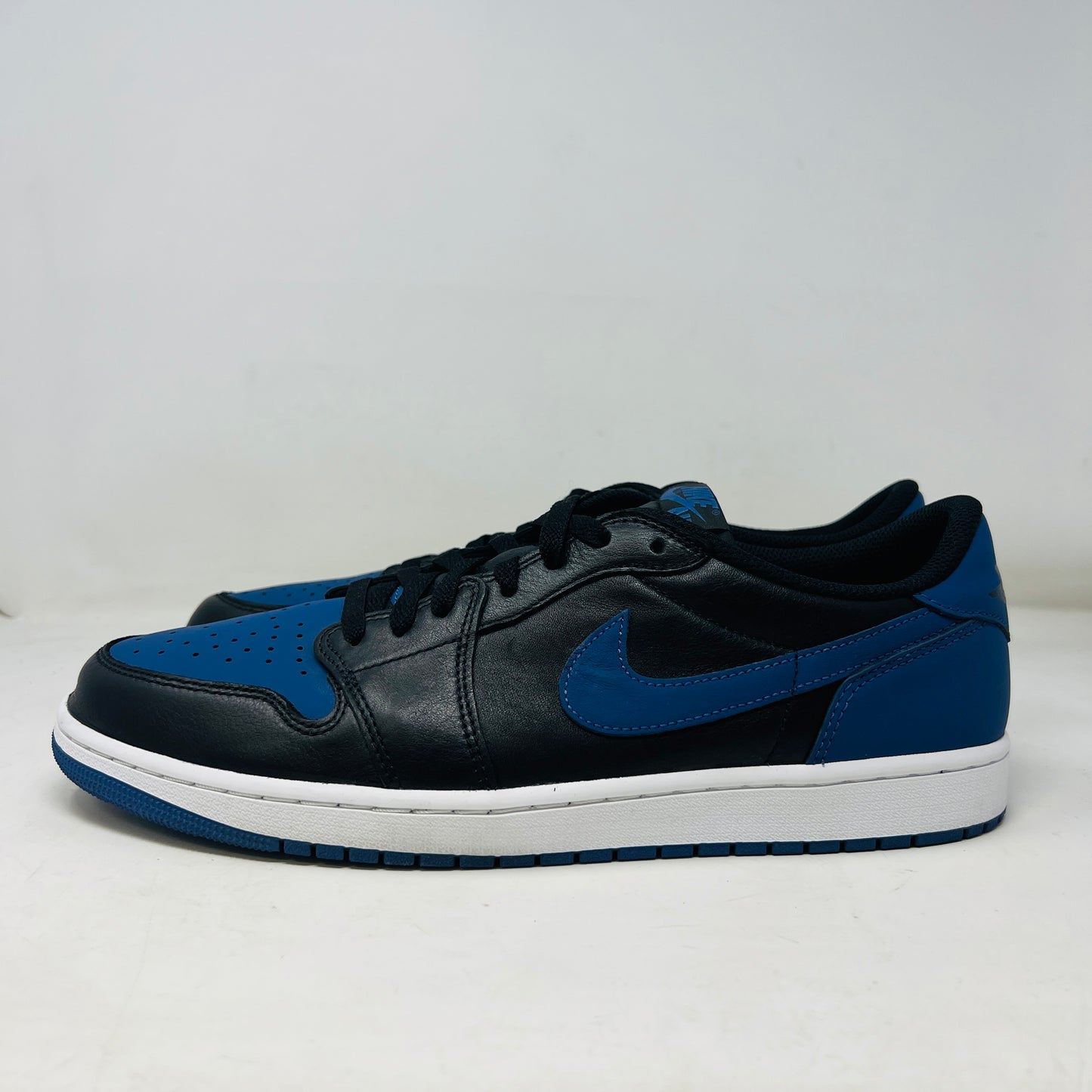 Jordan 1 Retro Low OG Mystic Navy