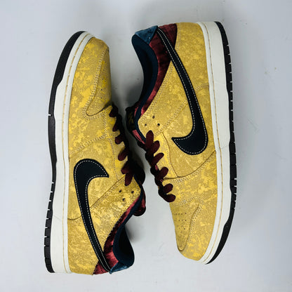 Nike SB Dunk Low City of Cinema