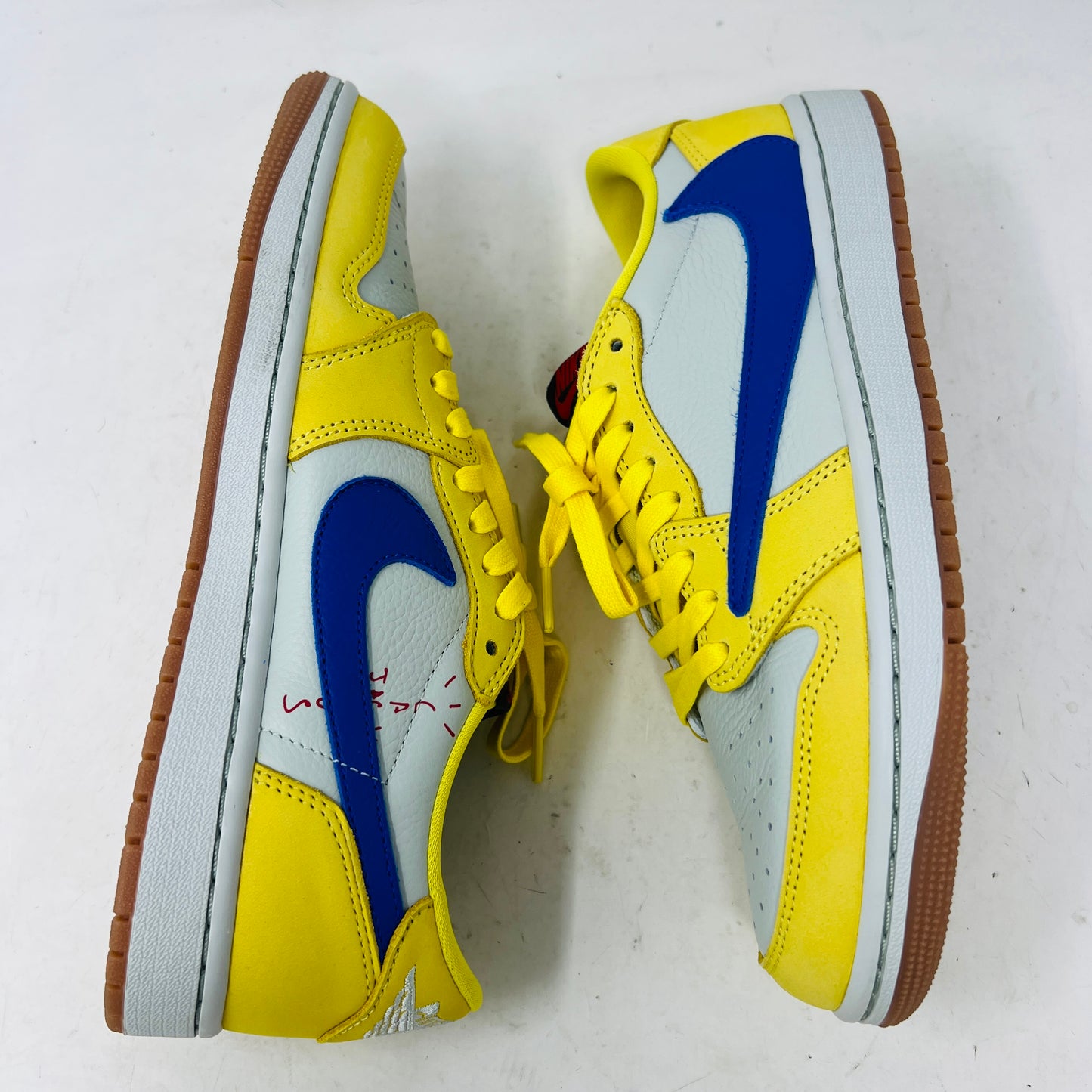 Jordan 1 Retro Low OG SP Travis Scott Canary (Women's)