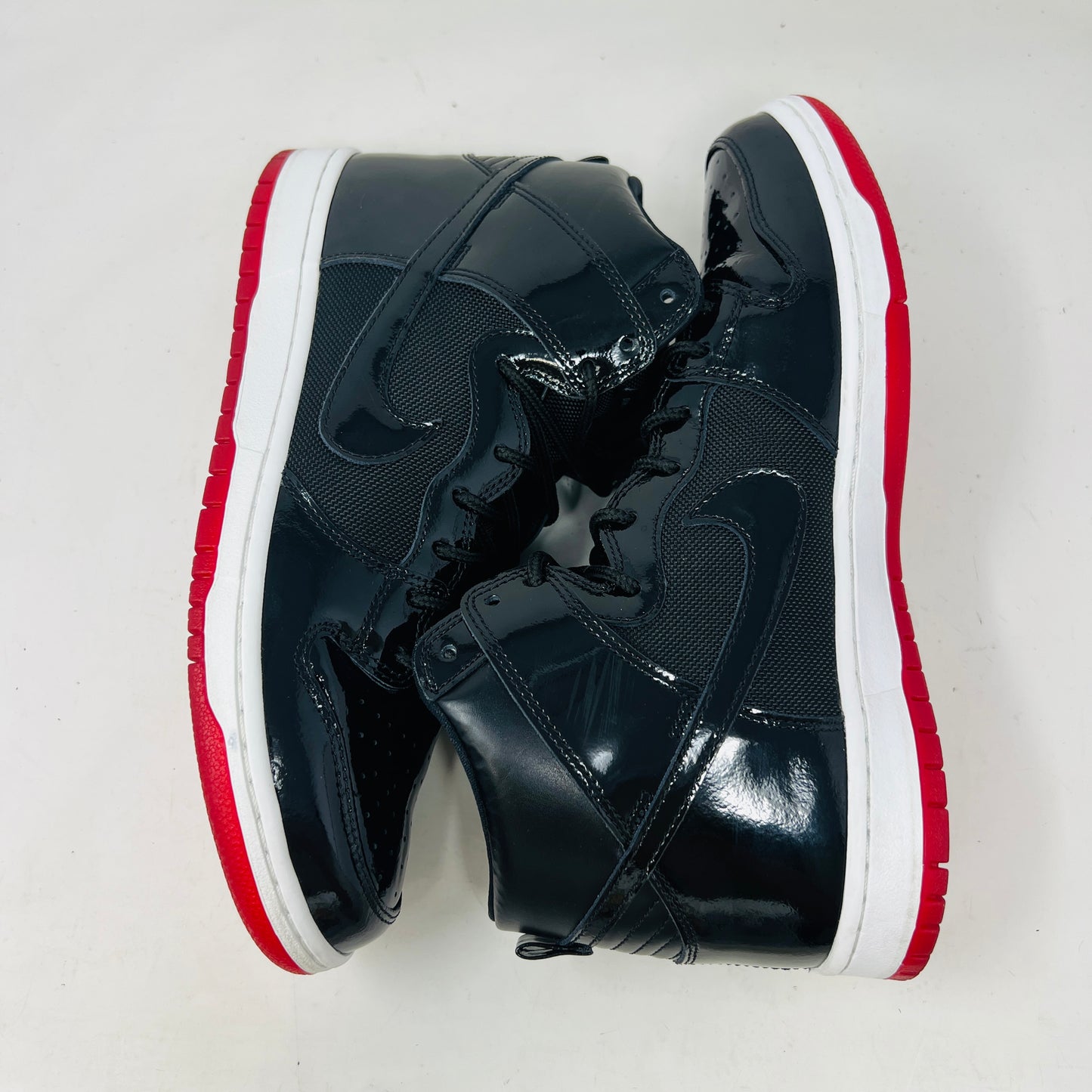 Nike SB Dunk High Bred