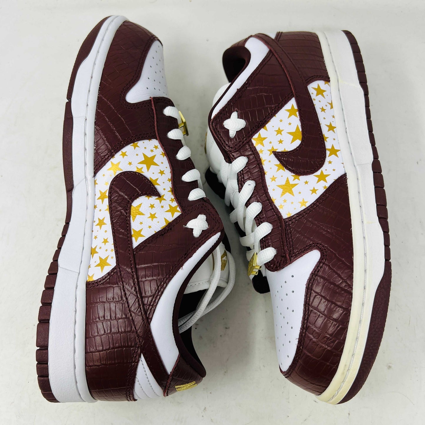 Nike SB Dunk Low Supreme Stars Barkroot Brown (2021)