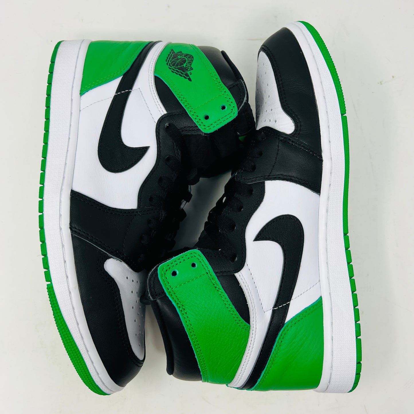 Jordan 1 Retro High OG Lucky Green