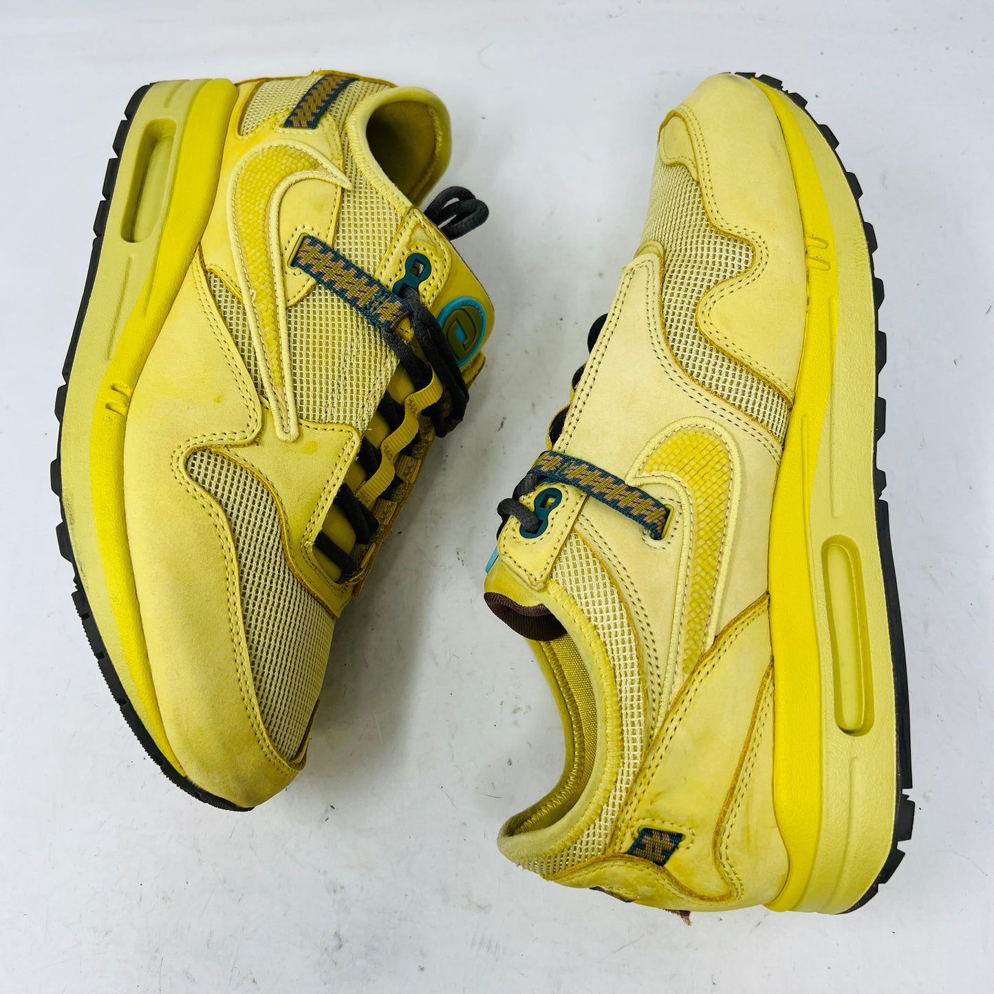 Nike Air Max 1 Travis Scott Cactus Jack Saturn Gold