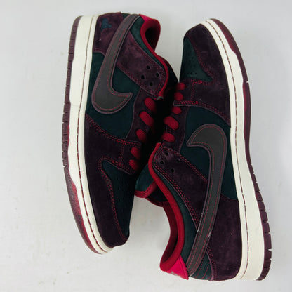 Nike SB Dunk Low Riot Skateshop
