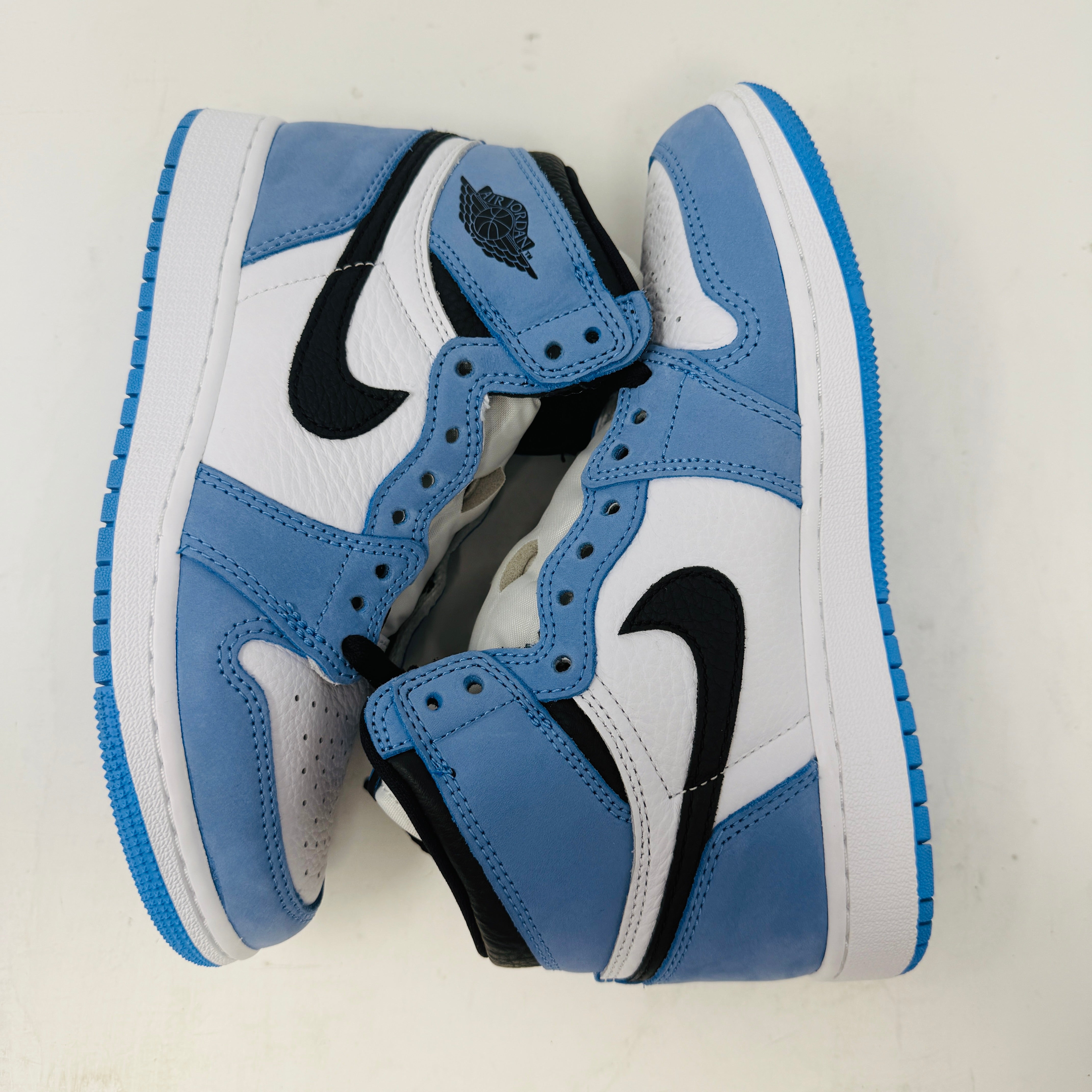 Jordan 1 Retro High OG University Blue (GS) – Holy Ground