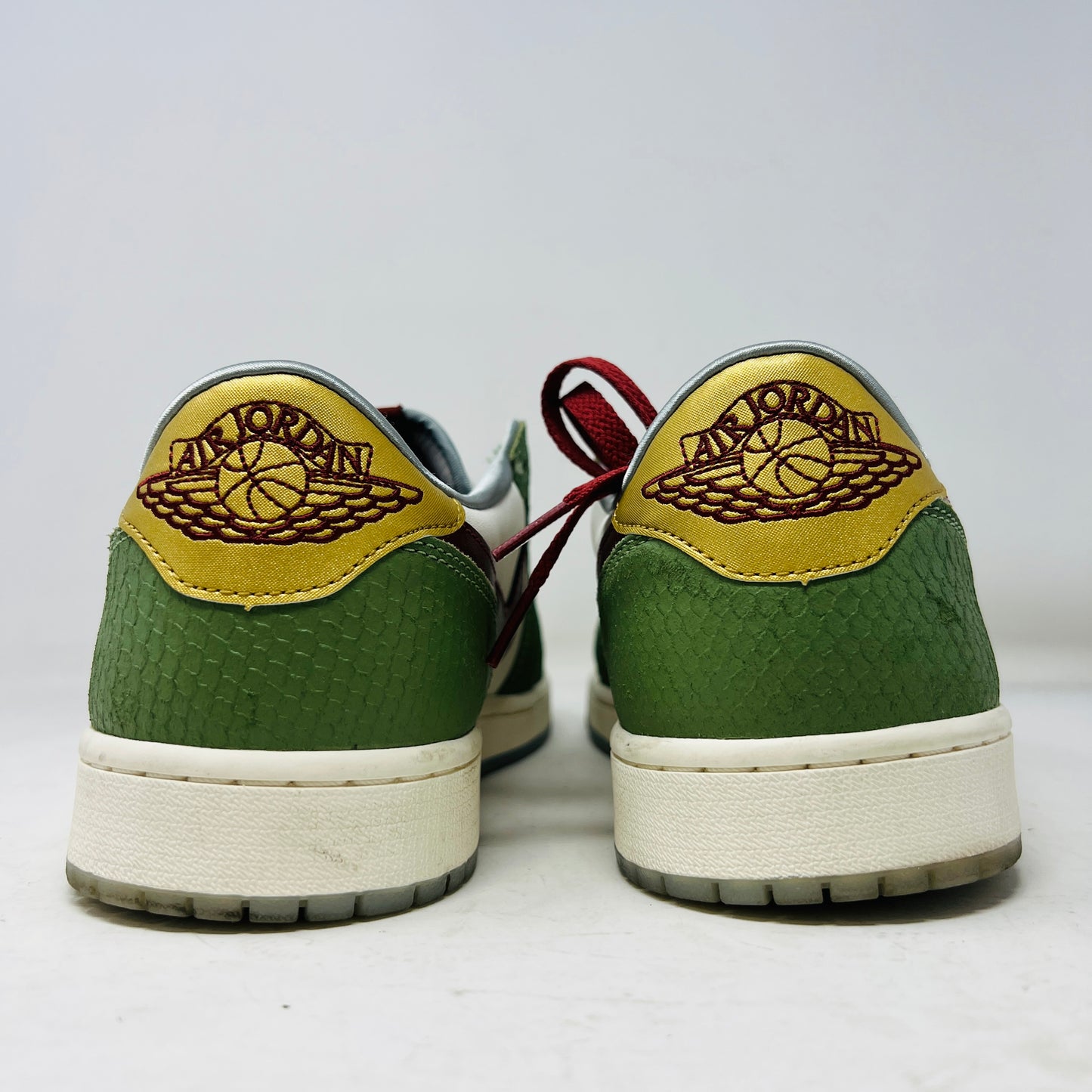 Jordan 1 Retro Low OG Year of the Dragon