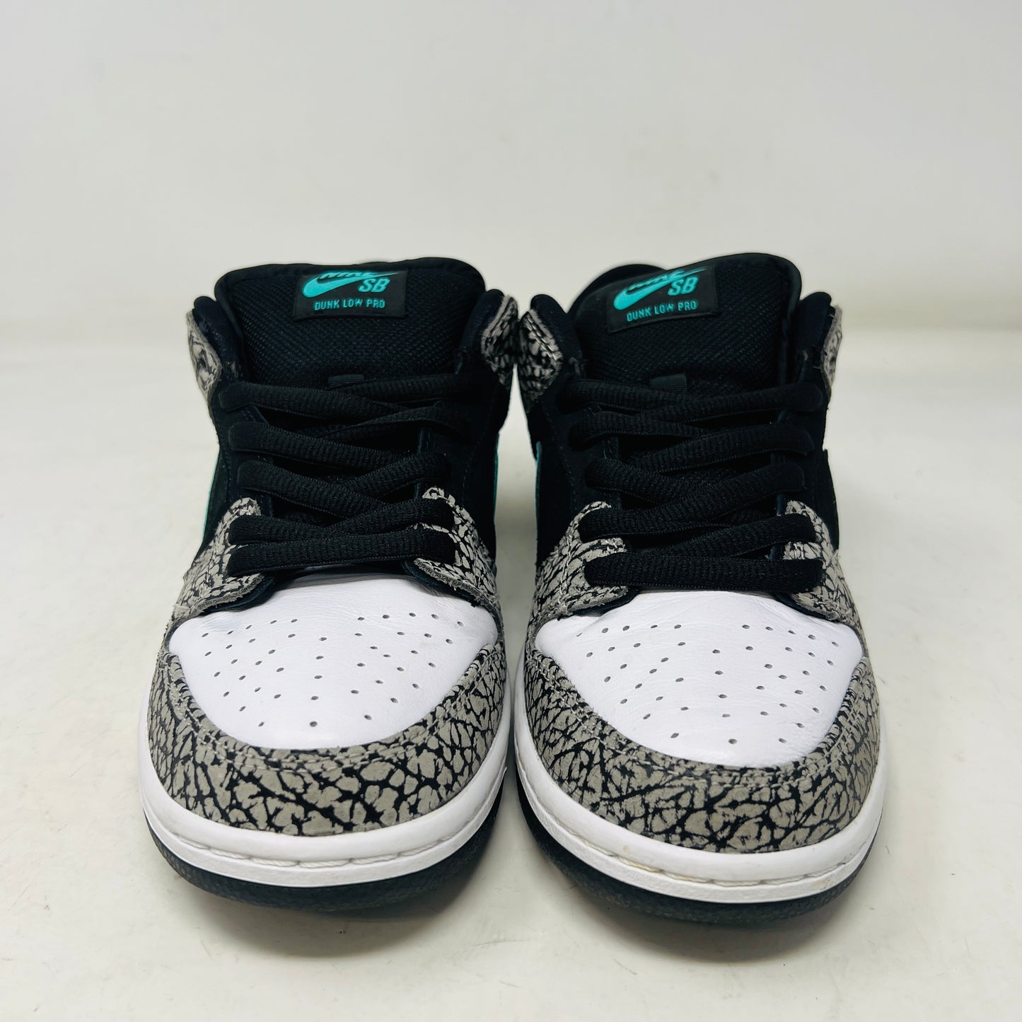 Nike SB Dunk Low atmos Elephant