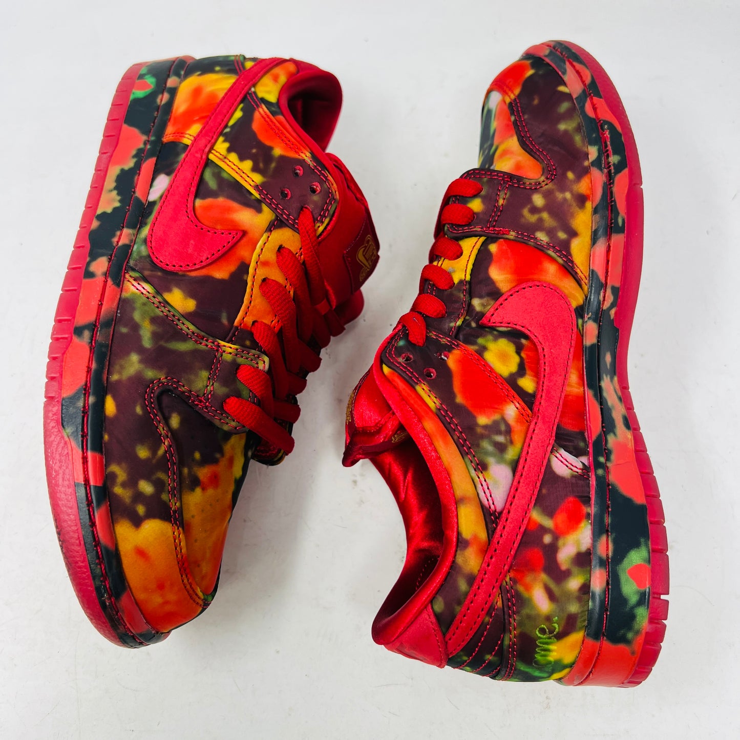 Nike SB Dunk Low The Wizard of Oz Poppy Field