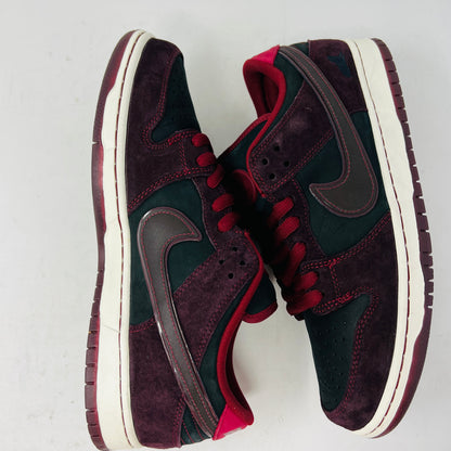 Nike SB Dunk Low Riot Skateshop