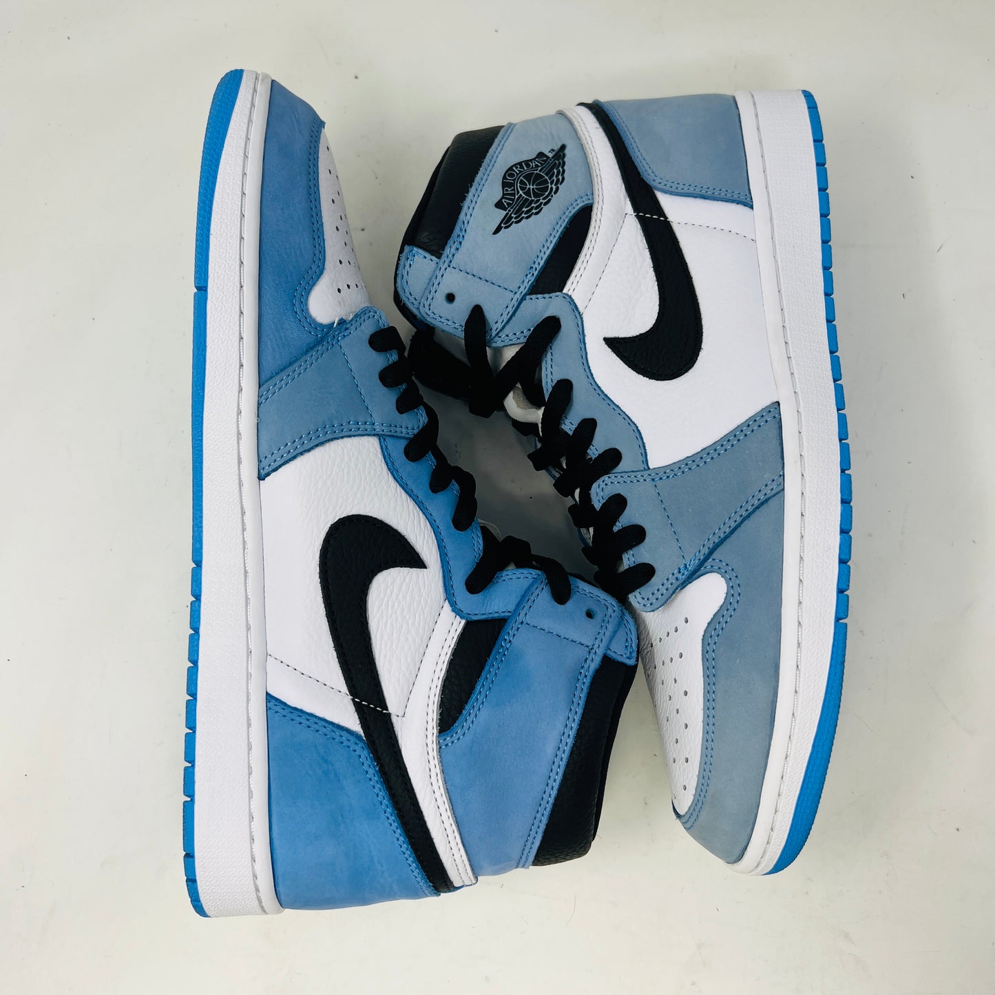 Jordan 1 Retro High OG University Blue