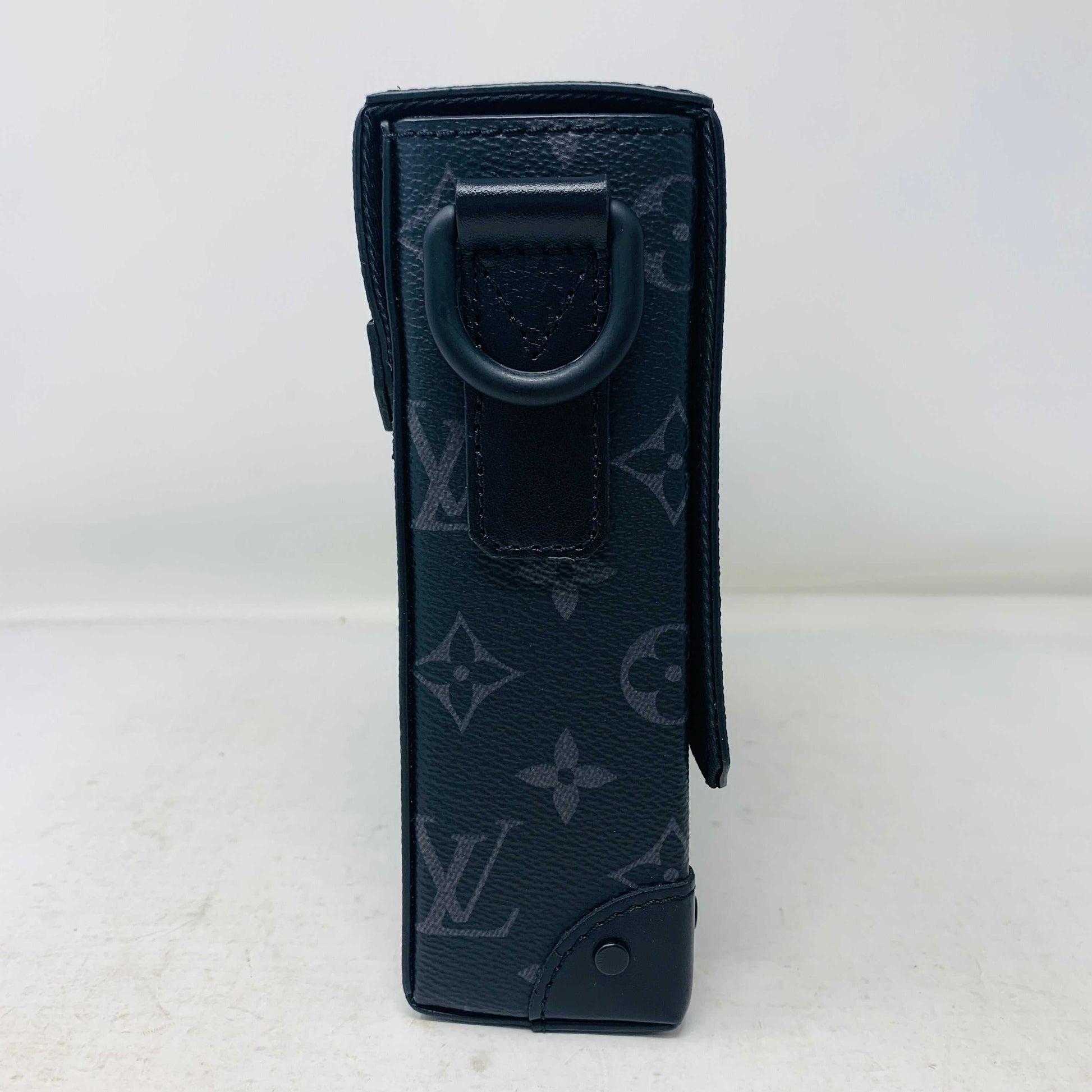 Louis Vuitton Tourillon Monogram Trunk Messenger Bag brand new condition, one size.