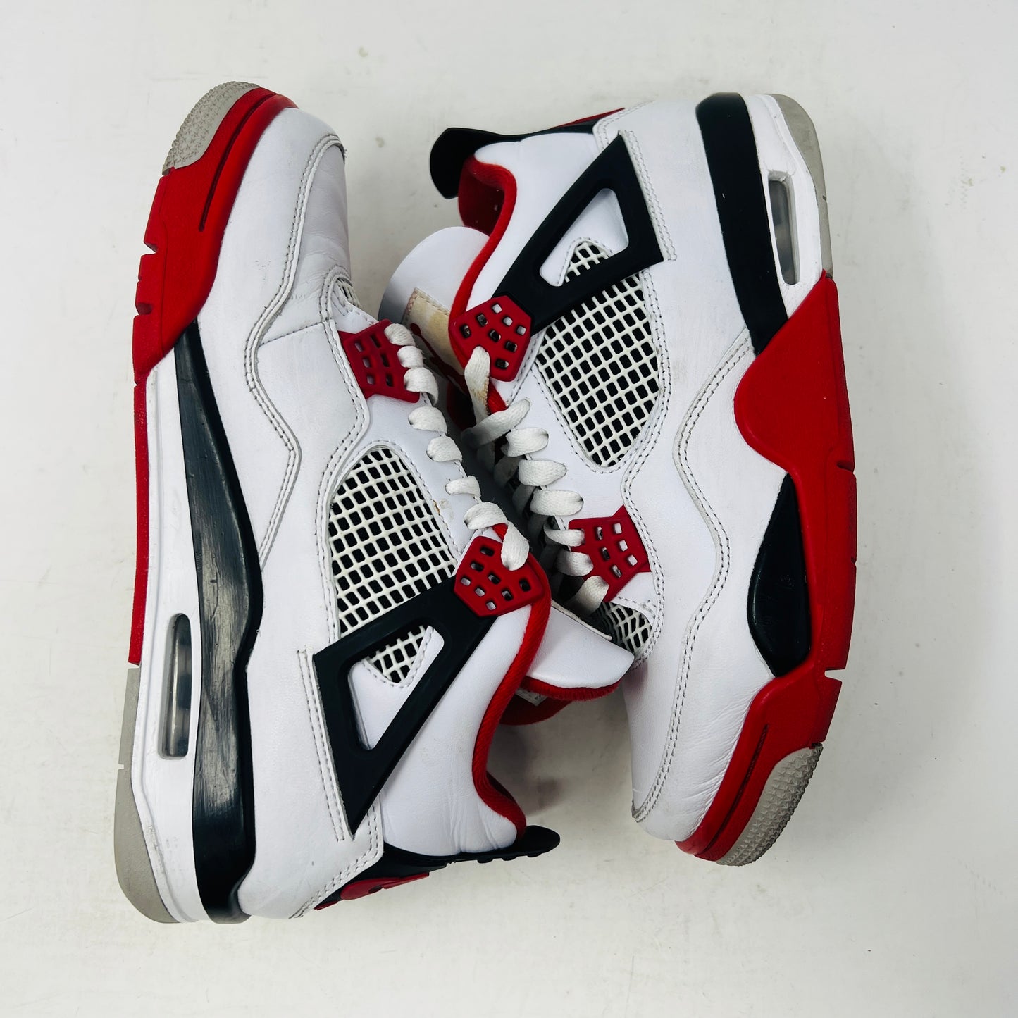 Jordan 4 Retro Fire Red (2020)