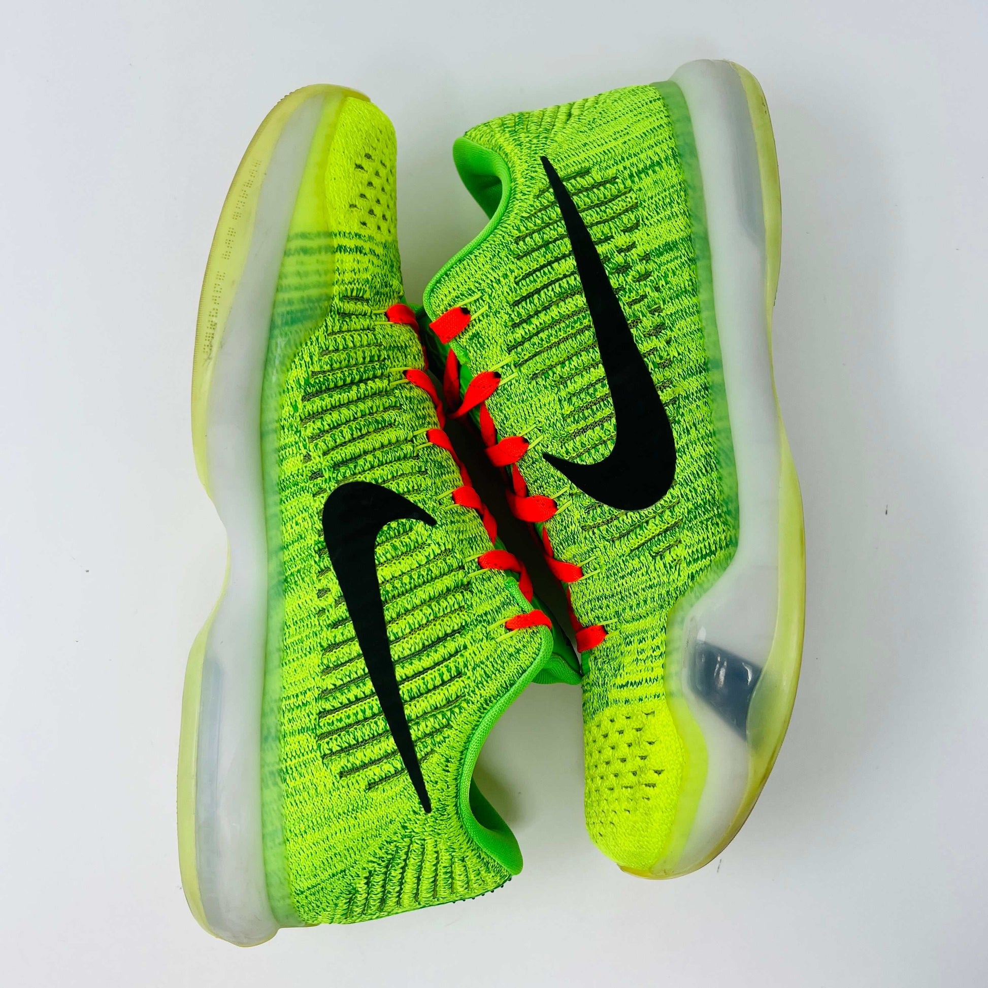 KOBE X NIKE ID GRINCH sneakers, size 9.5, clean uppers and soles, 2018 edition.