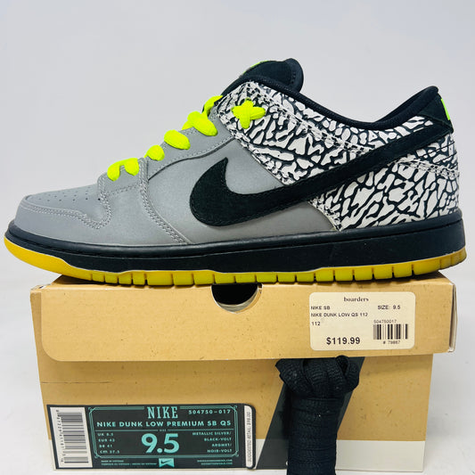 Nike SB Dunk Low DJ Clark Kent x Primitive 112