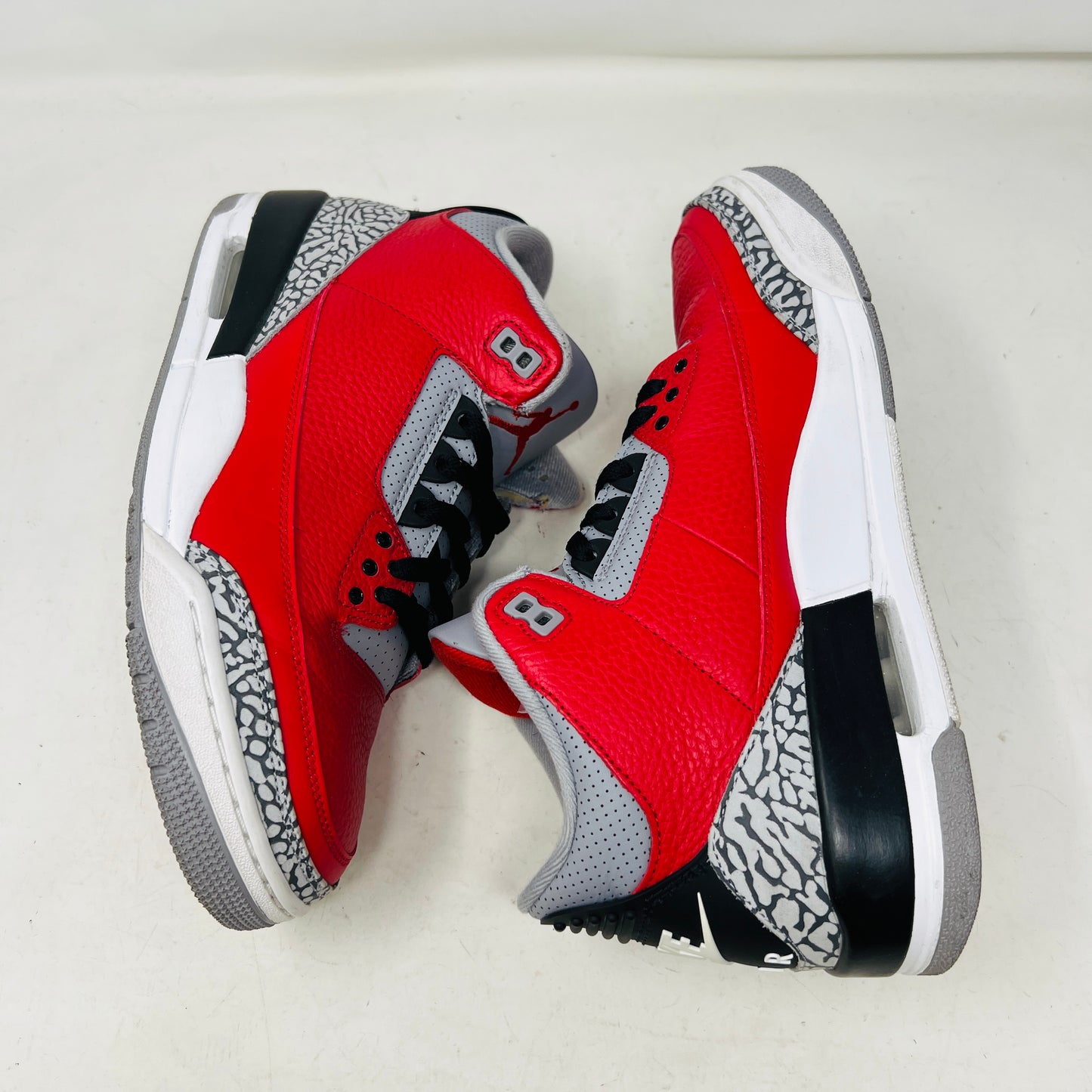 Jordan 3 Retro SE Unite