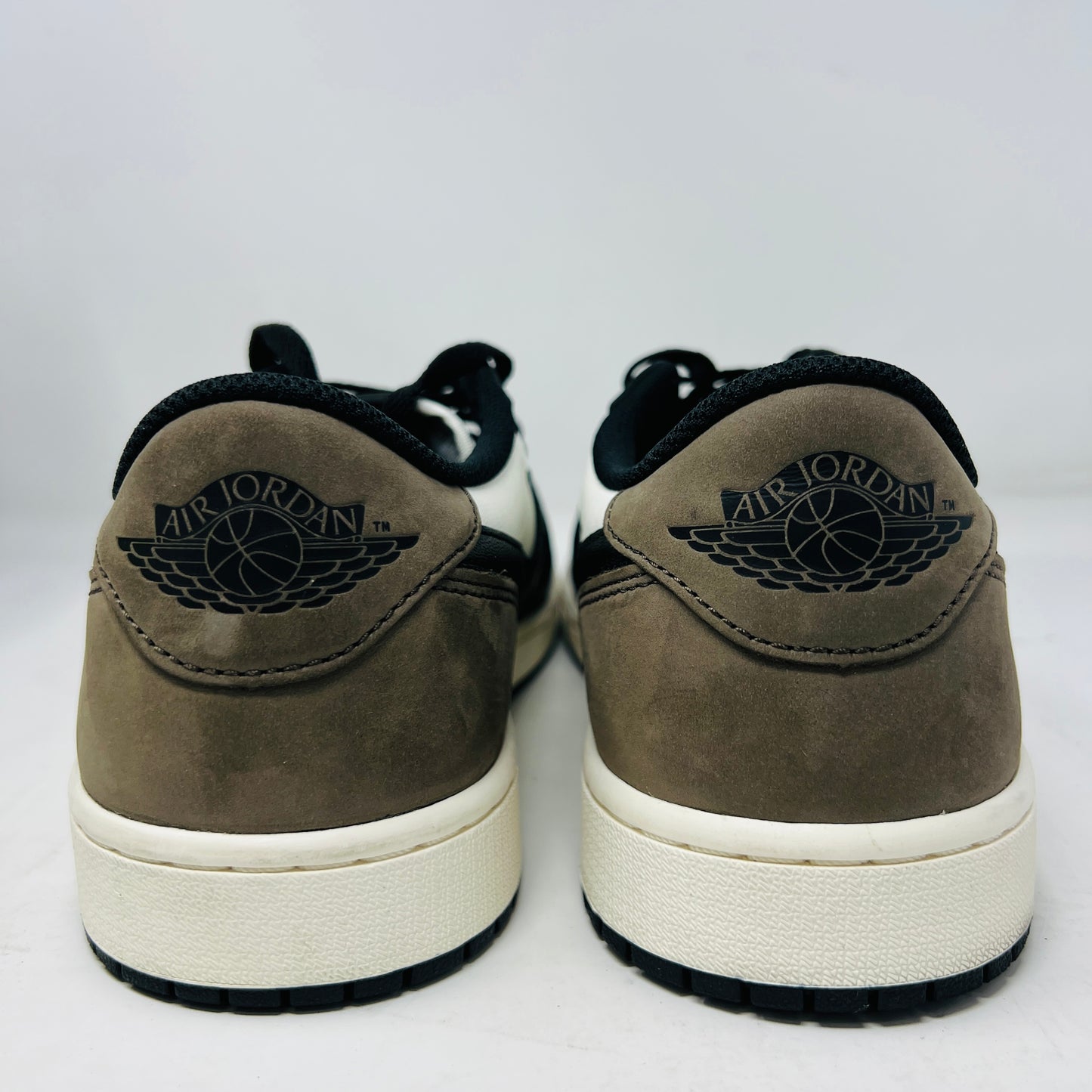 Jordan 1 Retro Low OG Mocha