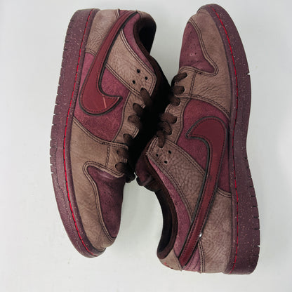 Nike SB Dunk Low City of Love Burgundy Crush