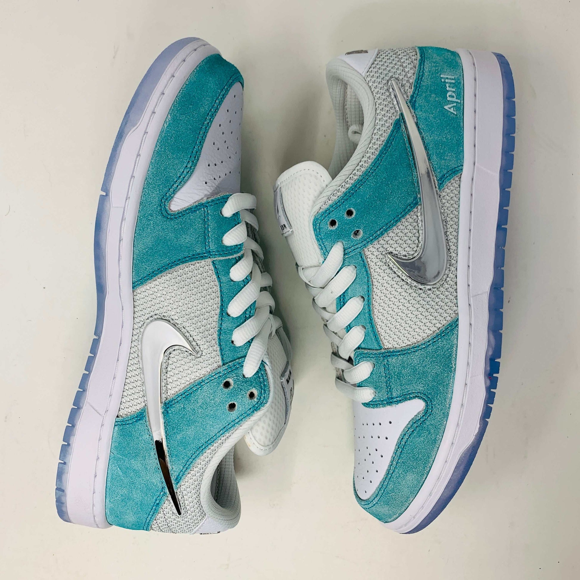 Nike SB Dunk Low April Skateboards 2023 sneakers with extra white laces.