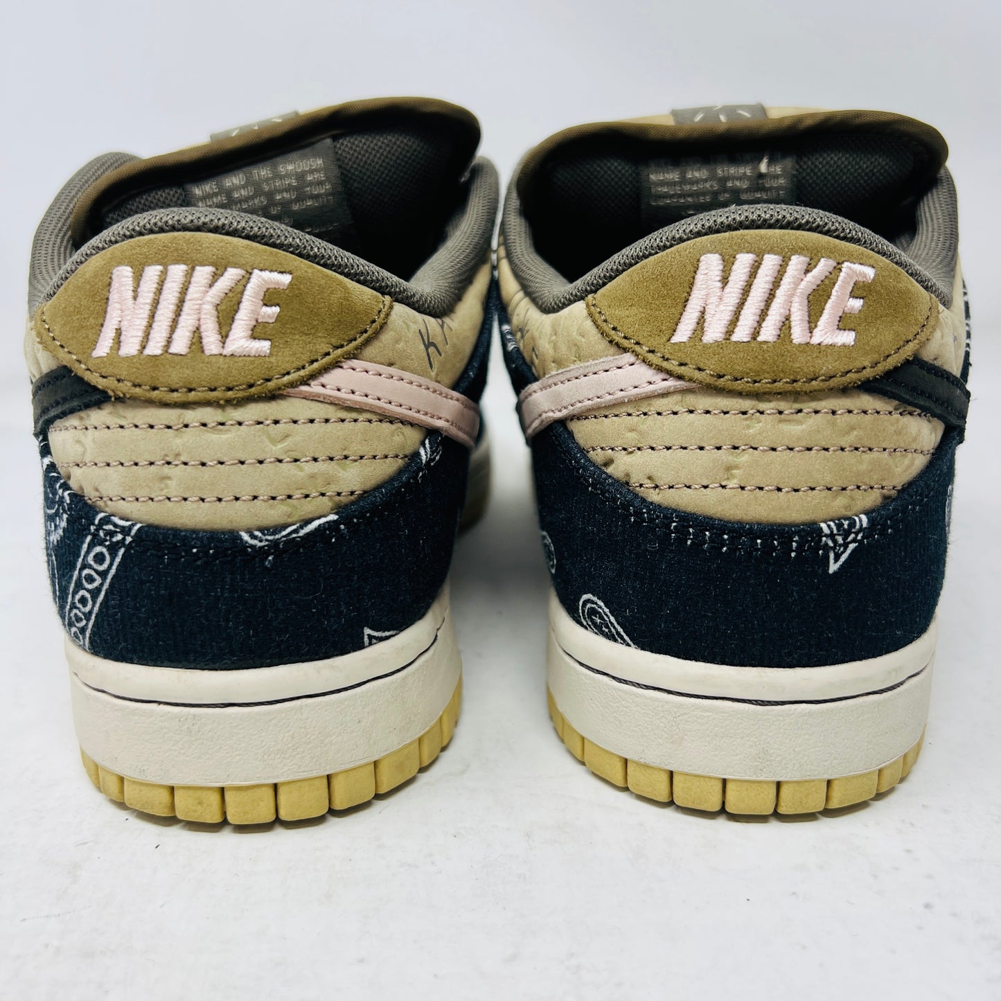 Nike SB Dunk Low Travis Scott (Special Box)