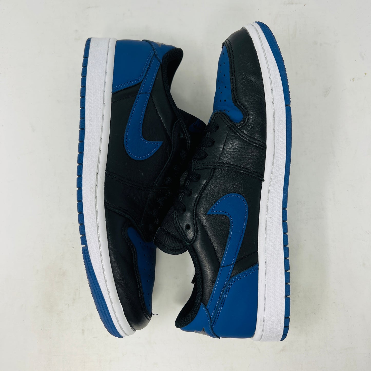 Jordan 1 Retro Low OG Mystic Navy