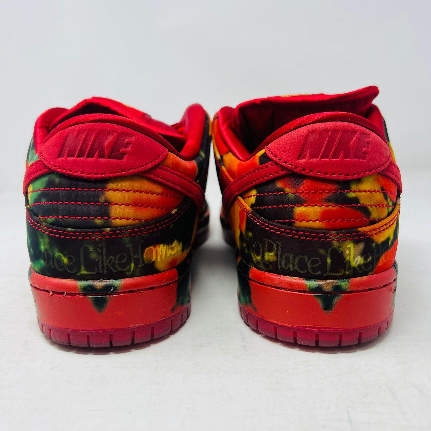 Nike SB Dunk Low The Wizard of Oz Poppy Field