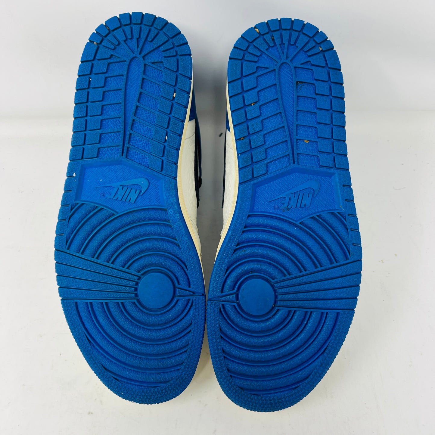 Air Jordan 1 Retro High OG SP Fragment x Travis Scott