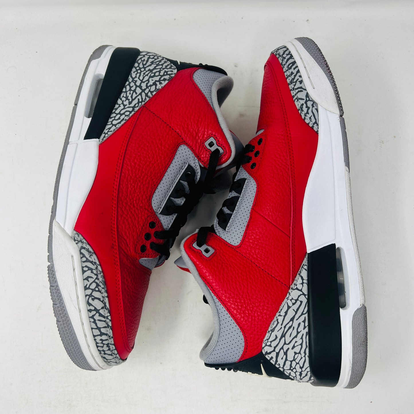 Jordan 3 Retro SE Unite