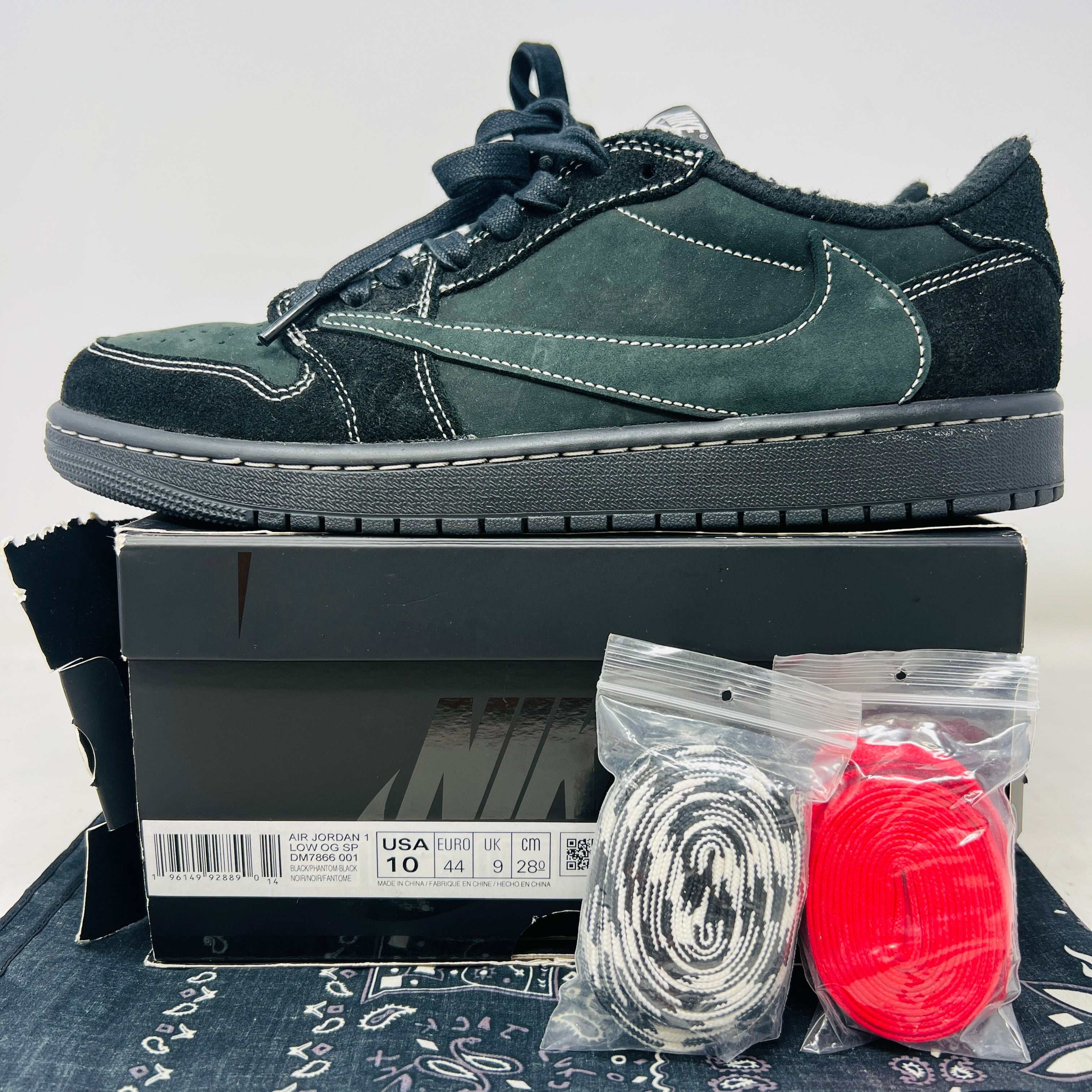 Jordan 1 Retro Low OG - Travis Scott Black Phantom Sneakers for
